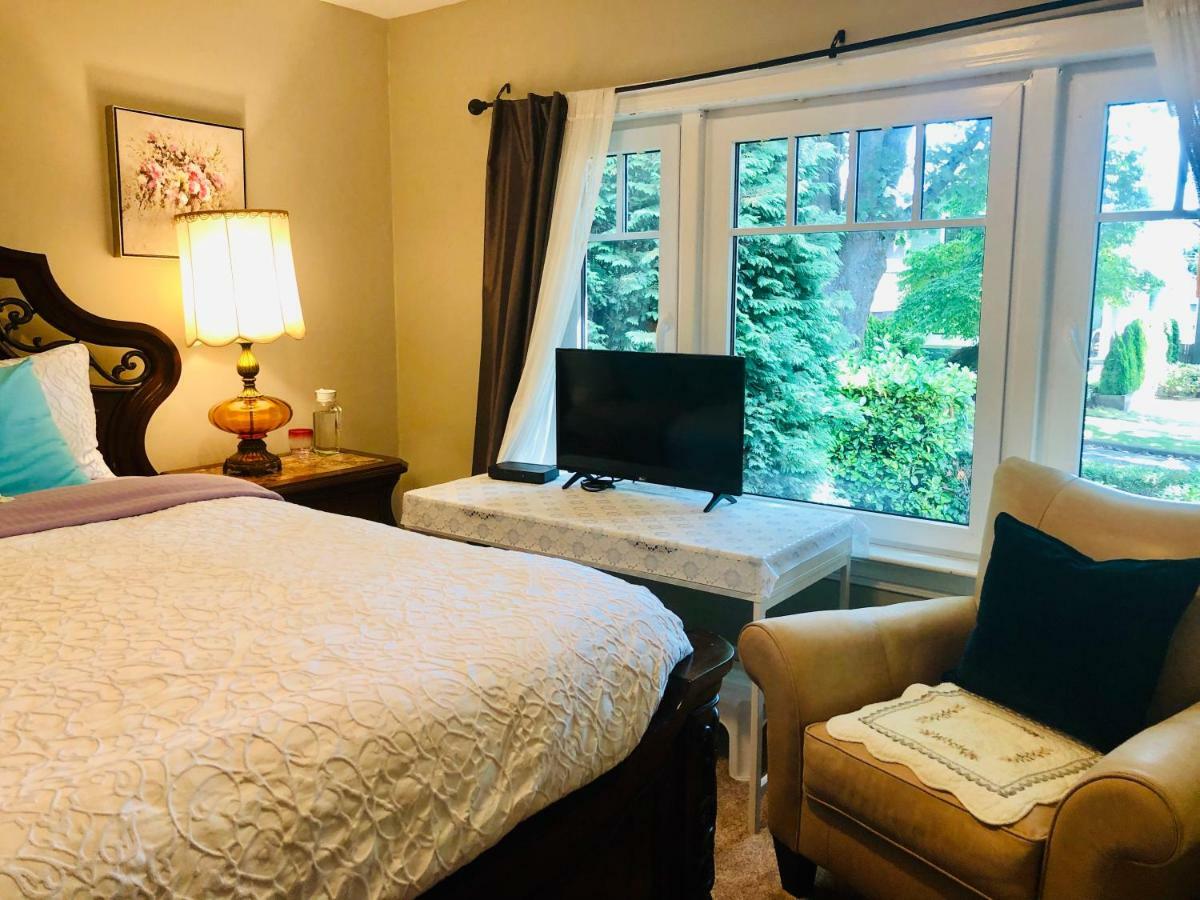 Bed and Breakfast The Sunshine House-Free Parking Vancouver Exterior foto